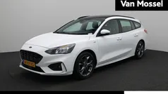 Wit Gebruikt 2022 Ford Focus Business Edition Stationwagen | € 19.445 (Eerlijke prijs)