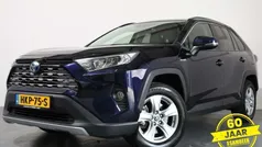 Blauw Gebruikt 2020 Toyota RAV4 SUV | € 27.900 (Goede deal)
