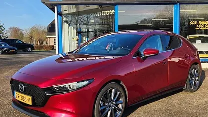 Occasion 2019 Mazda 3 Luxury Hatchback | € 18.450 (Eerlijke prijs)