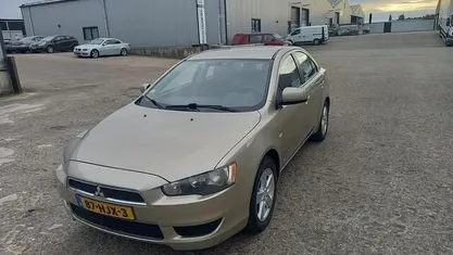Beige Gebruikt 2009 Mitsubishi Lancer Invite Sedan | € 4.950 (Super prijs)