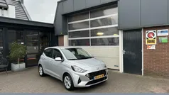 Grijs Gebruikt 2023 Hyundai i10 Comfort Hatchback | € 16.950 (Eerlijke prijs)