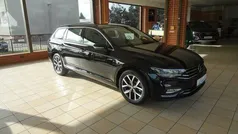 Zwart Gebruikt 2023 VW Passat Business Stationwagen | € 34.173 (Eerlijke prijs)