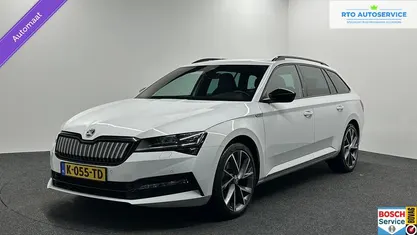 Wit Occasion 2021 Skoda Superb Business Line Stationwagen | € 22.500 (Eerlijke prijs)