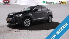 Zwart Gebruikt 2021 VW T-Roc Business SUV | € 22.995 (Eerlijke prijs)