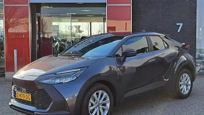 Occasion 2024 Toyota C-HR SUV | € 29.240 (Goede deal)