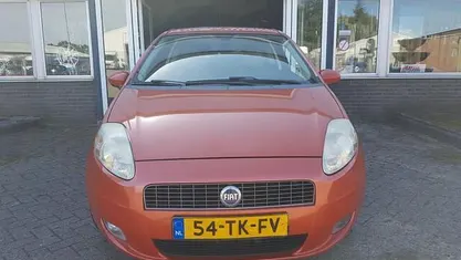 Oranje Occasion 2006 Fiat Grande Punto Sport Hatchback | € 950 (Eerlijke prijs)
