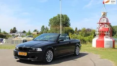 Zwart Gebruikt 2002 BMW 330 Cabriolet Executive Cabriolet | € 8.950 (Goede deal)