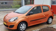 Oranje Gebruikt 2008 Renault Twingo Hatchback | € 2.950 (Eerlijke prijs)