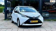 Wit Gebruikt 2017 Toyota Aygo Hatchback | € 8.950 (Eerlijke prijs)