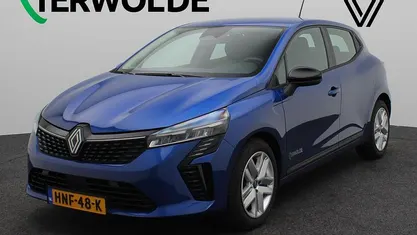 Blauw Gebruikt 2025 Renault Clio V Evolution Hatchback | € 21.840 (Eerlijke prijs)