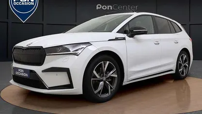 Wit Gebruikt 2024 Skoda Enyaq iV SportLine SUV | € 33.850 (Eerlijke prijs)