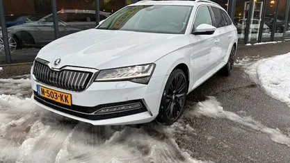 Gebruikt 2020 Skoda Superb Business Line Stationwagen | € 20.950 (Super prijs)