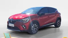 Twotone rouge flamme / noir é Gebruikt 2022 Renault Captur Techno SUV | € 23.895 (Eerlijke prijs)