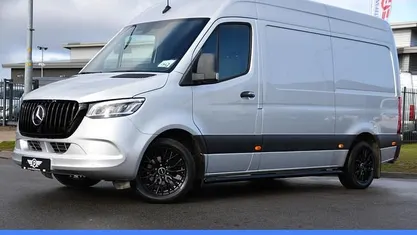Occasion Mercedes Sprinter AMG 165 PK (121 kW) 2020 Zilver (metallic) Van