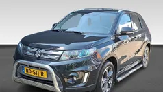 Zwart Gebruikt 2017 Suzuki Vitara SUV | € 18.925 (Eerlijke prijs)