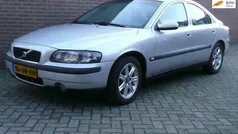 Grijs Gebruikt 2001 Volvo S60 Sedan | € 2.950 (Eerlijke prijs)