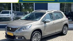 Grijs Gebruikt 2017 Peugeot 2008 Active SUV | € 10.440 (Eerlijke prijs)