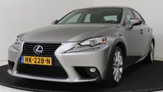 Grijs Gebruikt 2016 Lexus IS300h Sedan | € 19.950 (Eerlijke prijs)