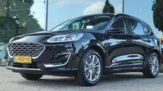 Zwart, metallic lak Gebruikt 2021 Ford Kuga Vignale SUV | € 19.700 (Eerlijke prijs)