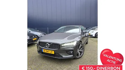 Occasion 2021 Volvo V60 R-Design Stationwagen | € 29.995 (Super prijs)