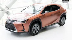 Sonic copper (licht roze metallic) Nieuw 2024 Lexus UX 300e Luxury Line SUV | € 47.945