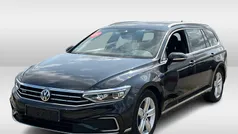 Zwart Gebruikt 2020 VW Passat GTE Stationwagen | € 27.950 (Eerlijke prijs)