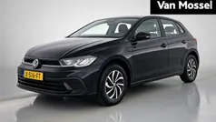 Zwart Gebruikt 2023 VW Polo Business Hatchback | € 21.900 (Eerlijke prijs)