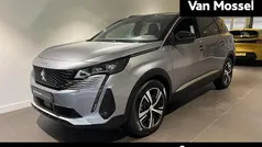 Grijs Gebruikt 2024 Peugeot 5008 GTi MPV | € 36.435 (Eerlijke prijs)