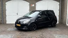 Zwart Gebruikt 2011 Renault Twingo Collection Hatchback | € 2.999 (Eerlijke prijs)