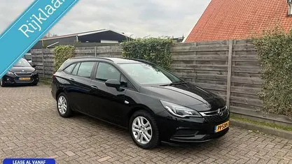 Gebruikt 2017 Opel Astra Edition Stationwagen | € 7.950 (Eerlijke prijs)