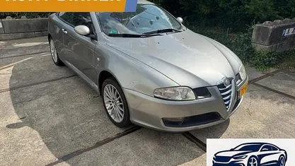 Grijs Gebruikt 2005 Alfa Romeo GT Coupé | € 3.450 (Eerlijke prijs)