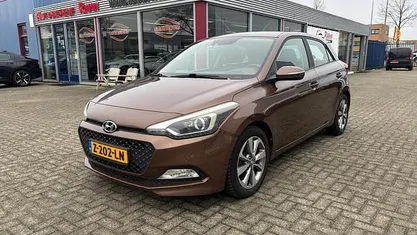 Occasion 2015 Hyundai i20 Hatchback | € 5.950 (Eerlijke prijs)