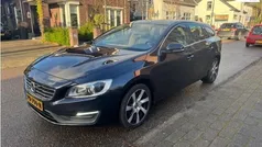 Blauw Gebruikt 2017 Volvo V60 Stationwagen | € 8.950 (Eerlijke prijs)