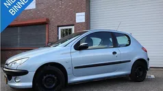Gebruikt 2002 Peugeot 206 Hatchback | € 899 (Eerlijke prijs)