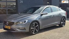 Gebruikt 2016 Volvo S60 R-Design Sedan | € 17.950 (Eerlijke prijs)