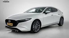 Wit Gebruikt 2024 Mazda 3 Exclusive-Line Hatchback | € 28.945 (Eerlijke prijs)