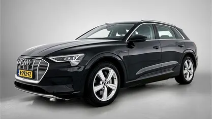 Zwart metallic Occasion 2020 Audi e-tron Business SUV | € 23.945 (Eerlijke prijs)