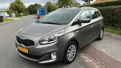 Grijs, metallic lak Gebruikt 2015 Kia Carens MPV | € 7.450 (Super prijs)