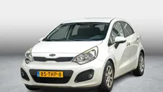 Wit Gebruikt 2012 Kia Rio Plus Hatchback | € 7.794 (Eerlijke prijs)