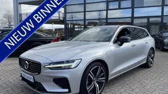 Grijs Gebruikt 2021 Volvo V60 R-Design Stationwagen | € 30.950 (Eerlijke prijs)