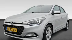 Grijs Gebruikt 2015 Hyundai i20 Comfort Hatchback | € 8.730 (Eerlijke prijs)