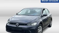 Grijs Gebruikt 2023 VW Polo Life Hatchback | € 23.950 (Eerlijke prijs)