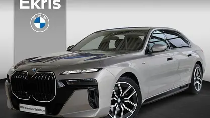Grijs Gebruikt 2024 BMW i7 M Sport Sedan | € 96.900 (Eerlijke prijs)