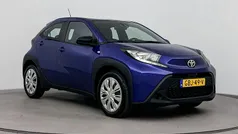 Blauw Gebruikt 2024 Toyota Aygo Play Hatchback | € 18.499 (Eerlijke prijs)