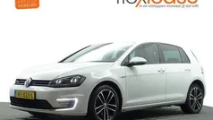 Wit metallic Gebruikt 2016 VW Golf VII Highline Hatchback | € 14.900 (Eerlijke prijs)