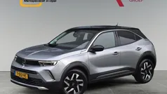 Grijs Gebruikt 2022 Opel Mokka Elegance SUV | € 24.945 (Eerlijke prijs)