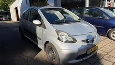 Grijs Gebruikt 2007 Toyota Aygo Hatchback | € 1.999 (Eerlijke prijs)