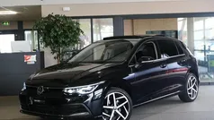 Gebruikt 2020 VW Golf VIII Style Hatchback | € 21.950 (Eerlijke prijs)