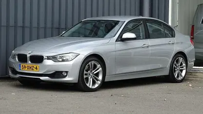 Sedan Occasion 2012 BMW 320 Executive Sedan | € 9.945 (Eerlijke prijs)