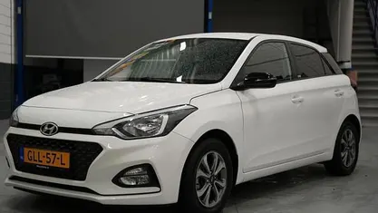Occasion 2020 Hyundai i20 Premium Hatchback | € 13.700 (Eerlijke prijs)
